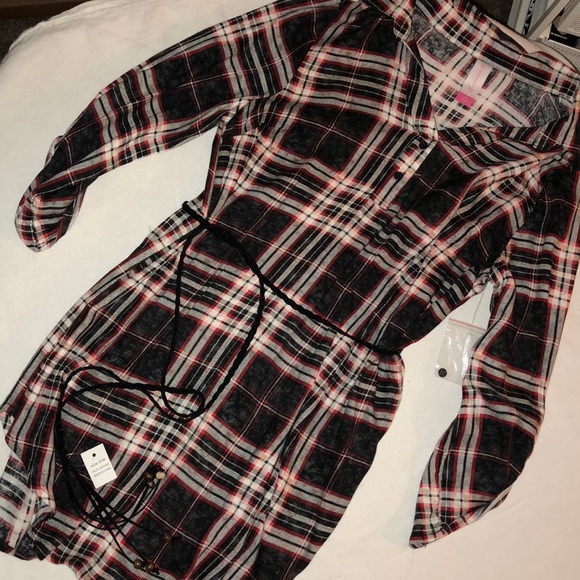 Cute blouse - Picture 1 of 1